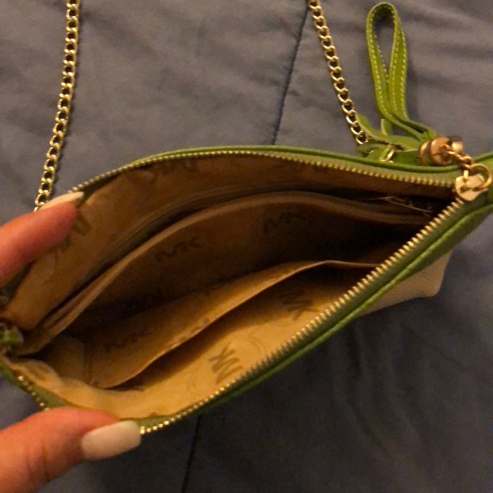 Purses - Picture 3 of 3