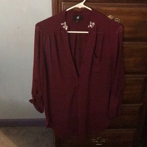 3/4 sleeve maroon blouse