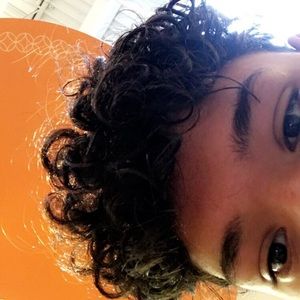 Meet your Posher, Alvaro