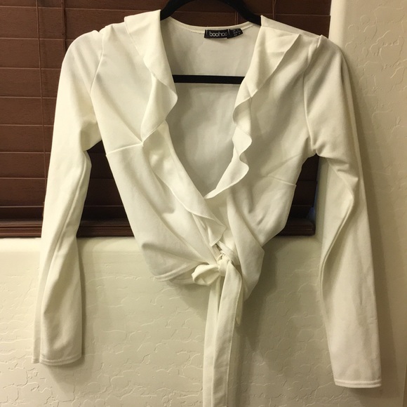 Boohoo Tops - Boohoo wrap top
