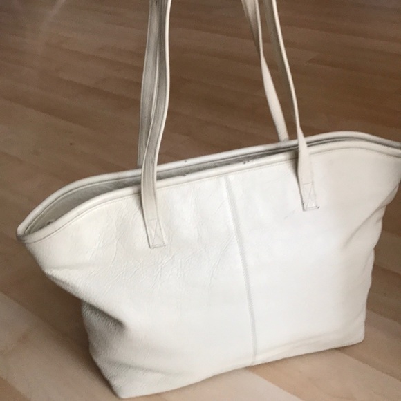 Courtenay Bags Vintage Cream Courtenay Pebbled Leather Purse Poshmark