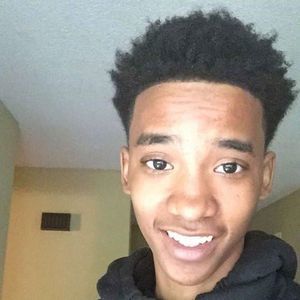 Meet your Posher, Johnathan