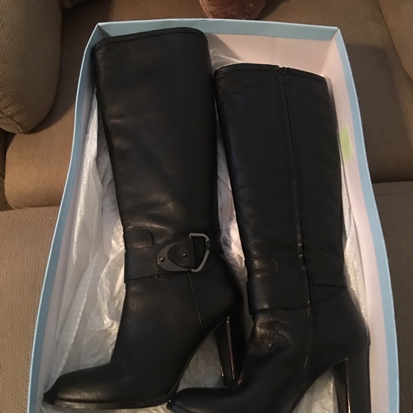 100 - Picture 3 of 3