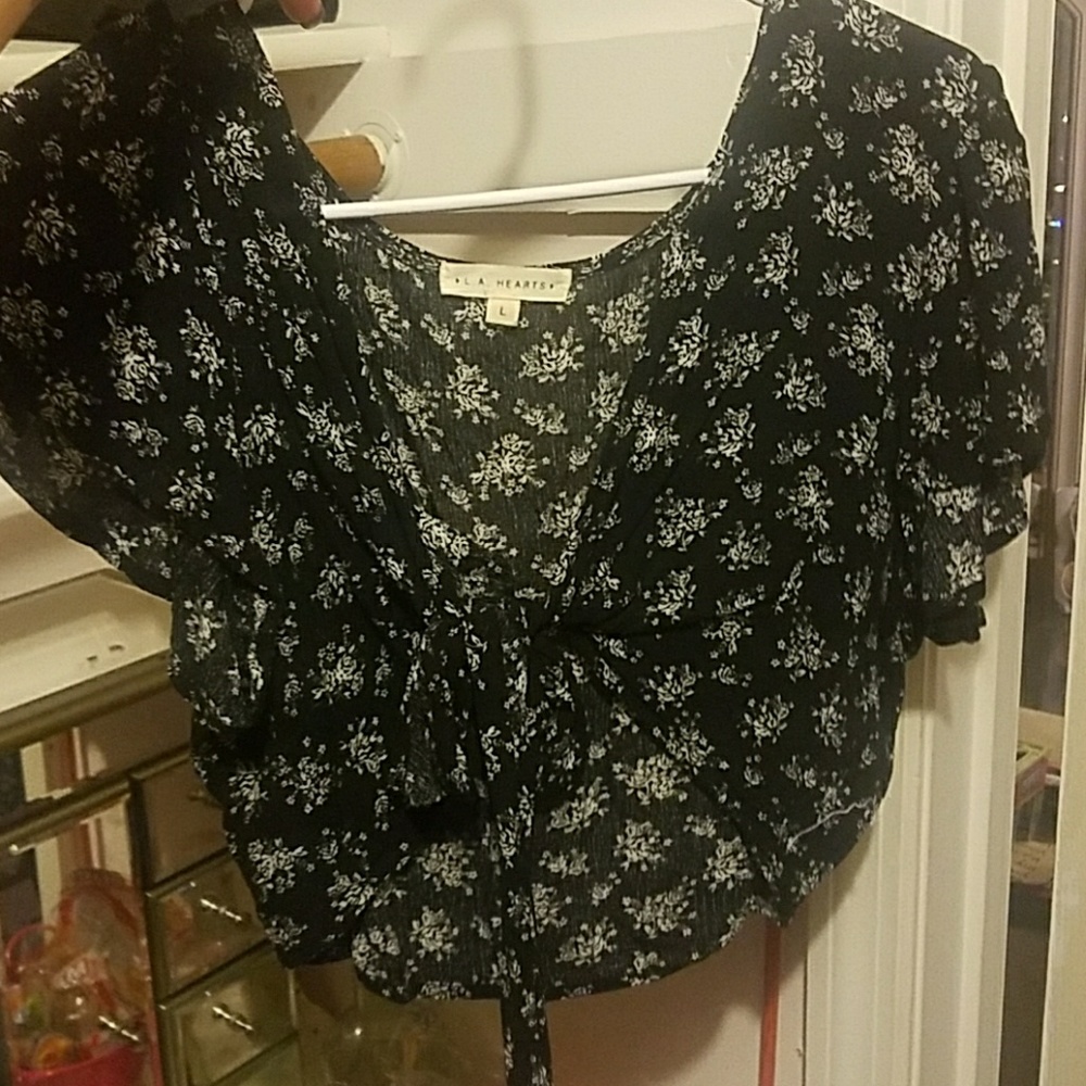 LA Hearts tie front crop top