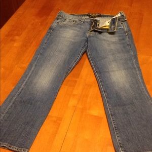 ☘️ Lucky Brand Capri jeans