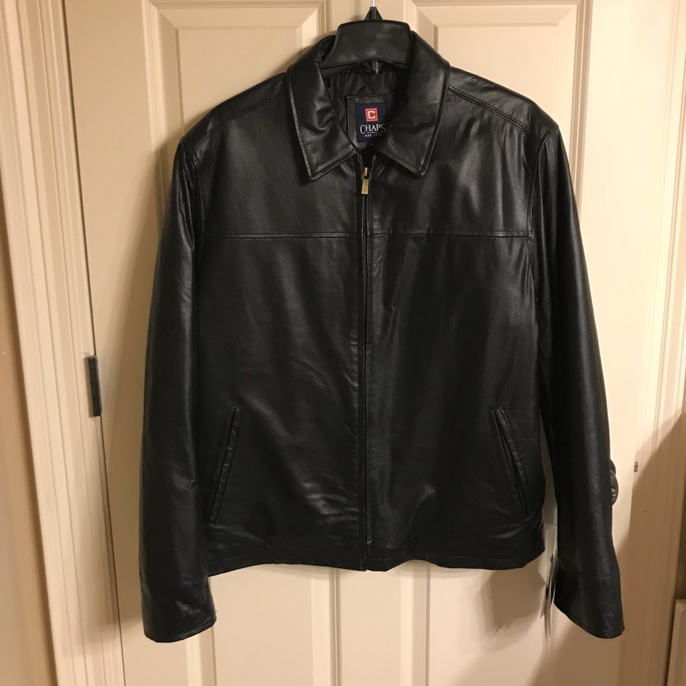 NWT!! Men’s Chaps Genuine Leather Jacket. Size L
