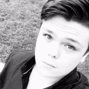 Meet your Posher, Justin