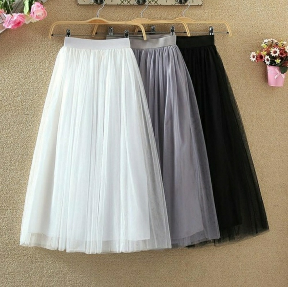 Tulle Skirt - Picture 2 of 5
