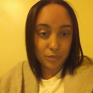 Meet your Posher, Lynisha