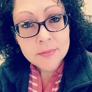 Meet your Posher, Carrie