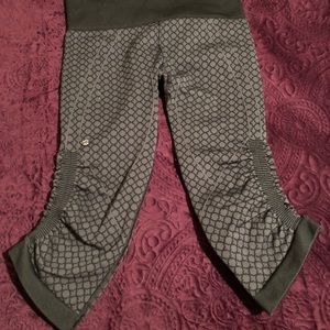 Lululemon In The Flow Crops