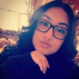 Meet your Posher, Alexandra