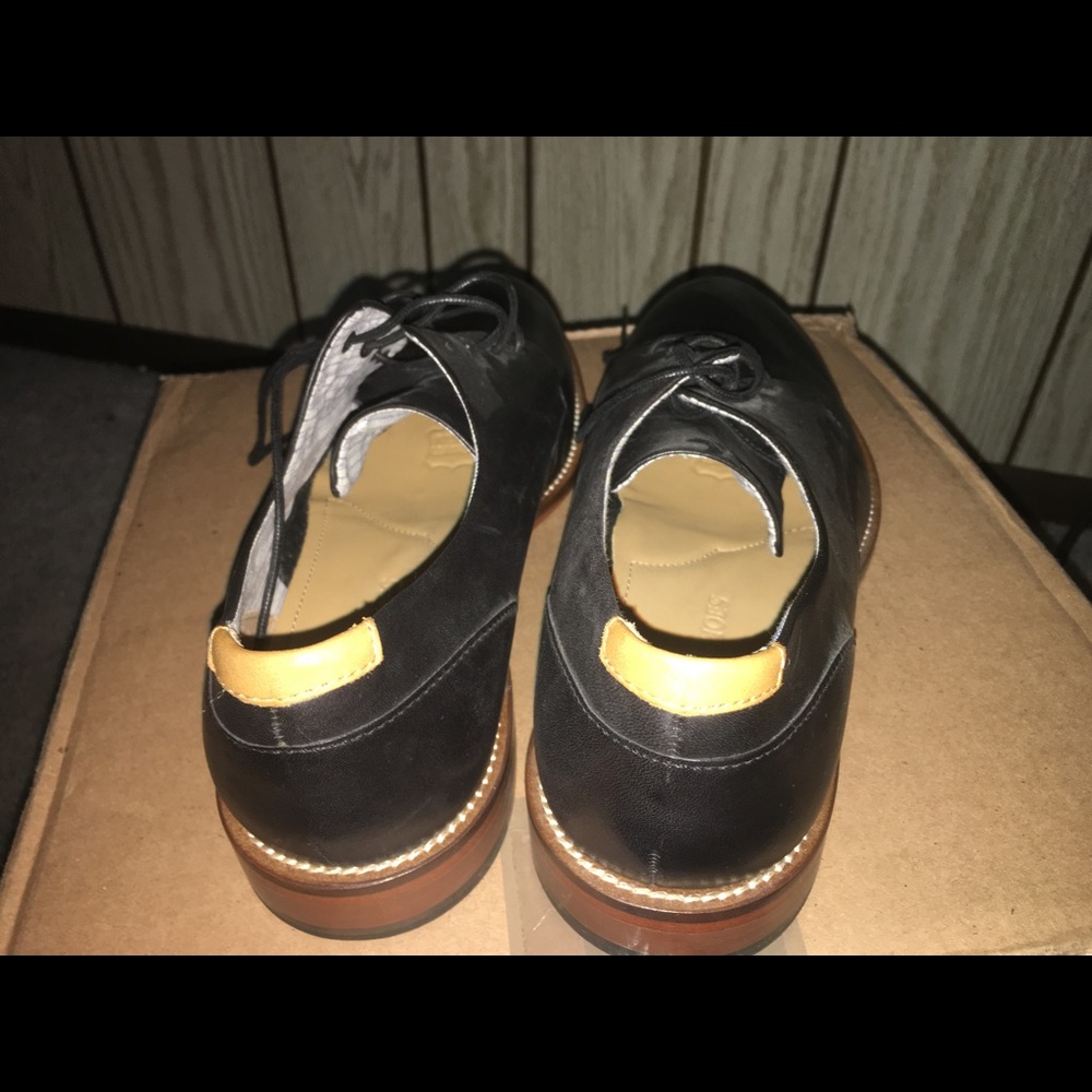 NWOT Black Men's Leather Dress shoes