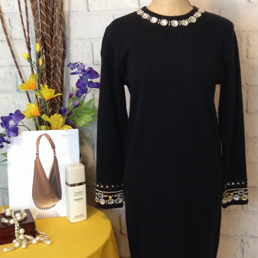 ⬇️  JEWELED PONTE KNIT SHIFT DRESS