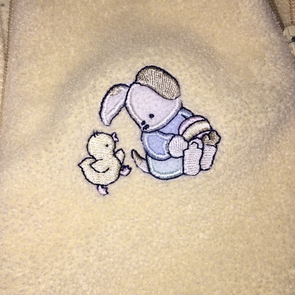 Baby yellow 12 months onesie SUPER WARM!❄️☃️ - Picture 2 of 6