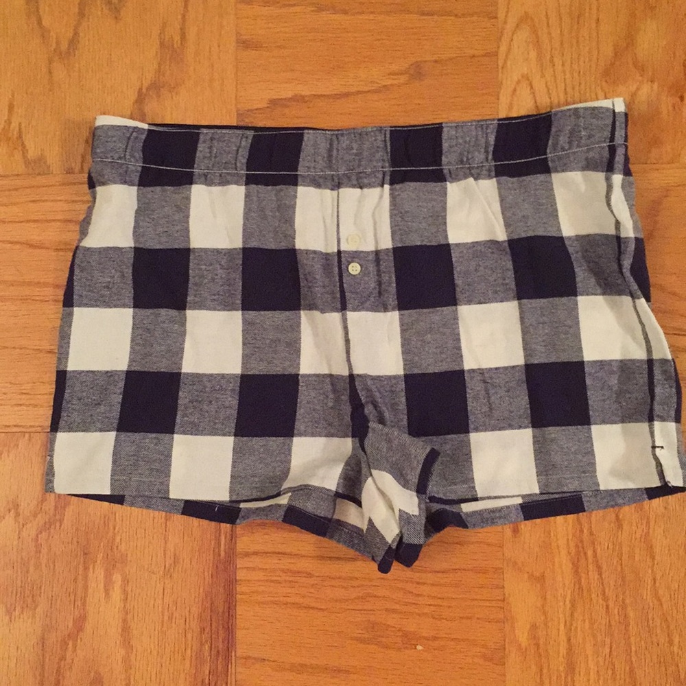 Women’s sleep shorts size XL