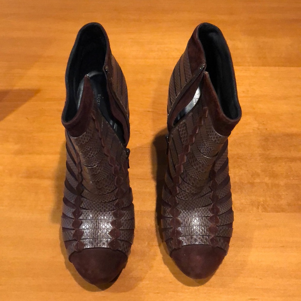 Bottega Veneta brown suede/skin booties