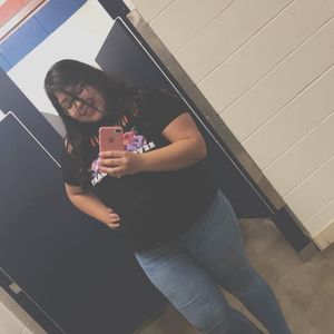 Meet your Posher, Estephany