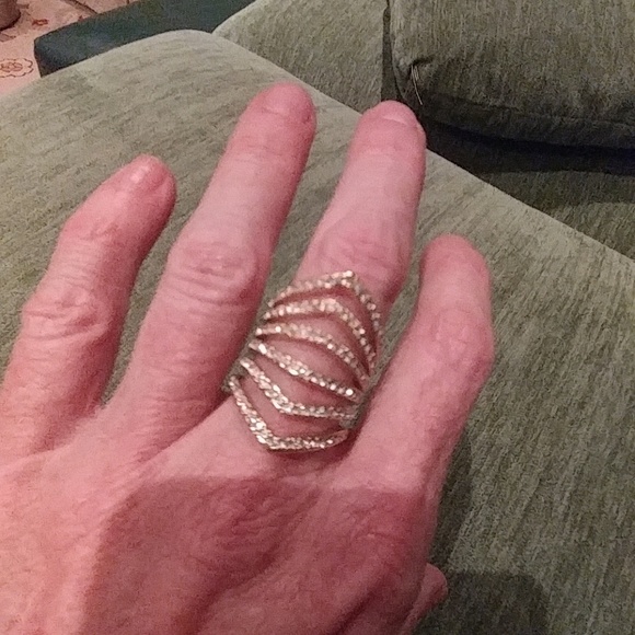"GOLD AND DIAMOND" RING - Picture 1 of 3