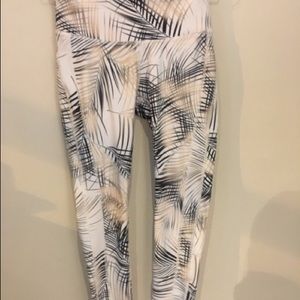 NUX legging