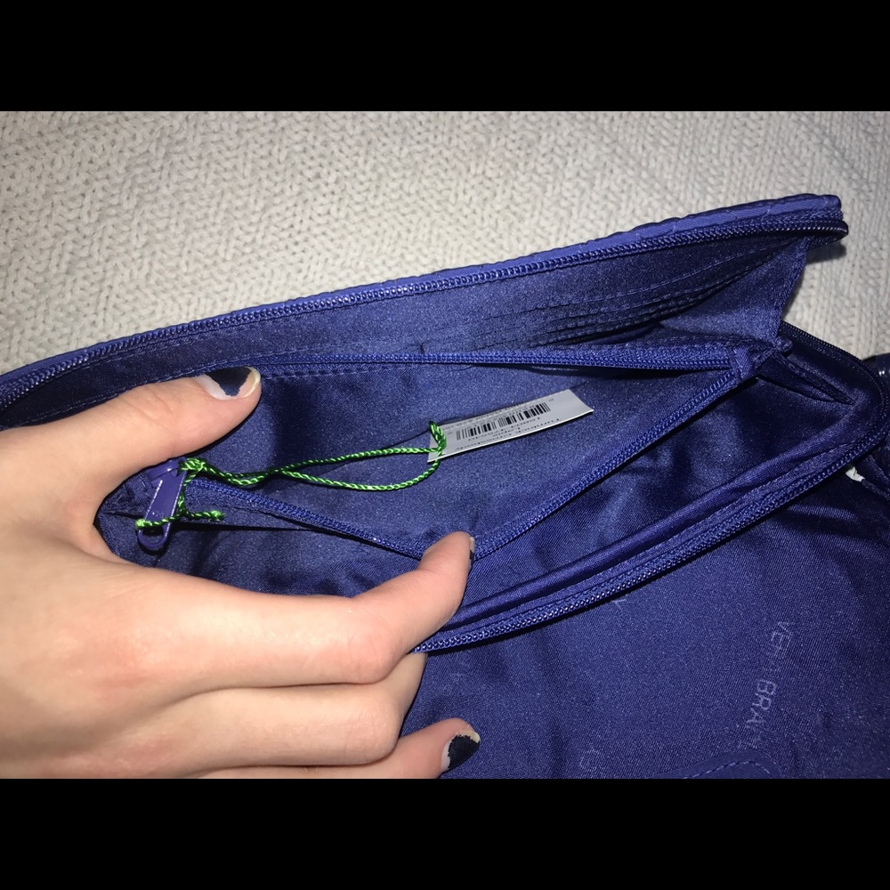 Vera Bradley turnlock Crossbody lapis - Picture 6 of 8
