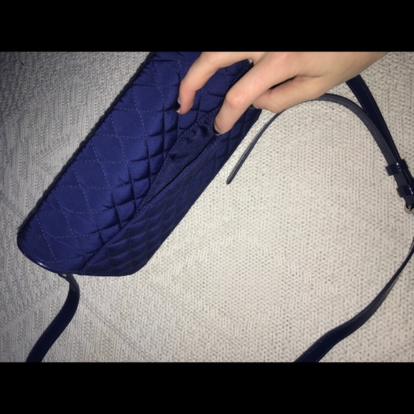 Vera Bradley turnlock Crossbody lapis - Picture 8 of 8
