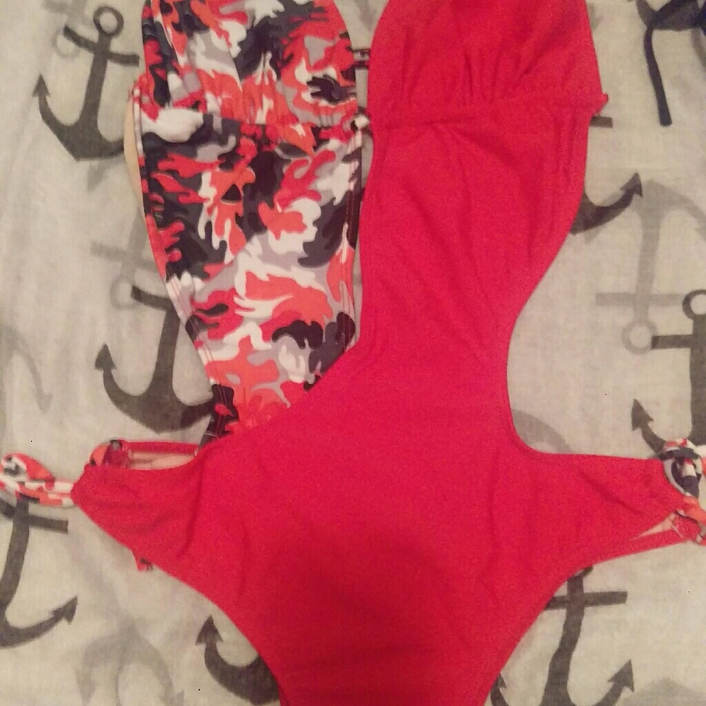 Hot one piece cutaway bathing suit