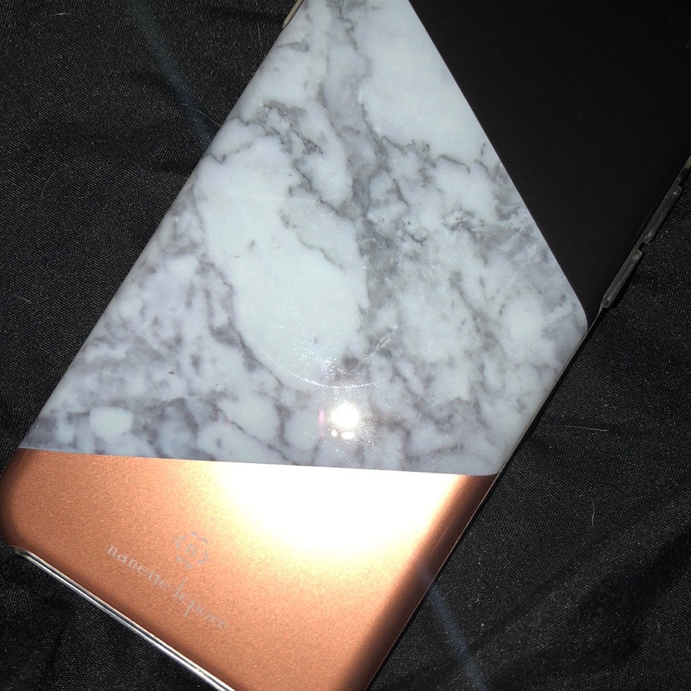 NWOT Nanette Lenore iPhone 6/7 case