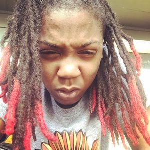 Meet your Posher, Cayla