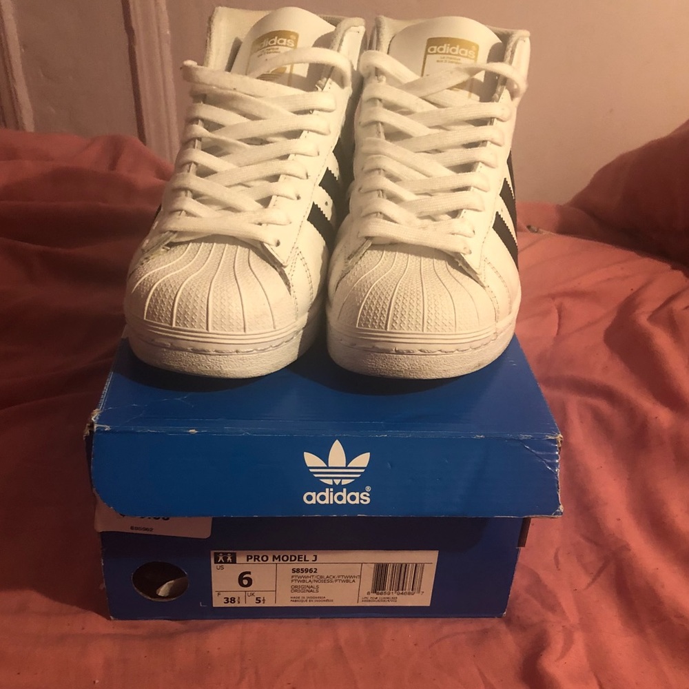 Adidas Pro Model High top Size 6 (GS)