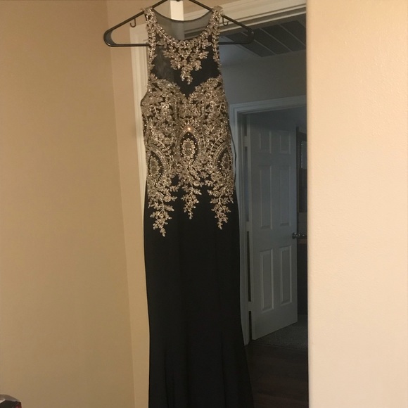 Formal dress / prom dress size 8