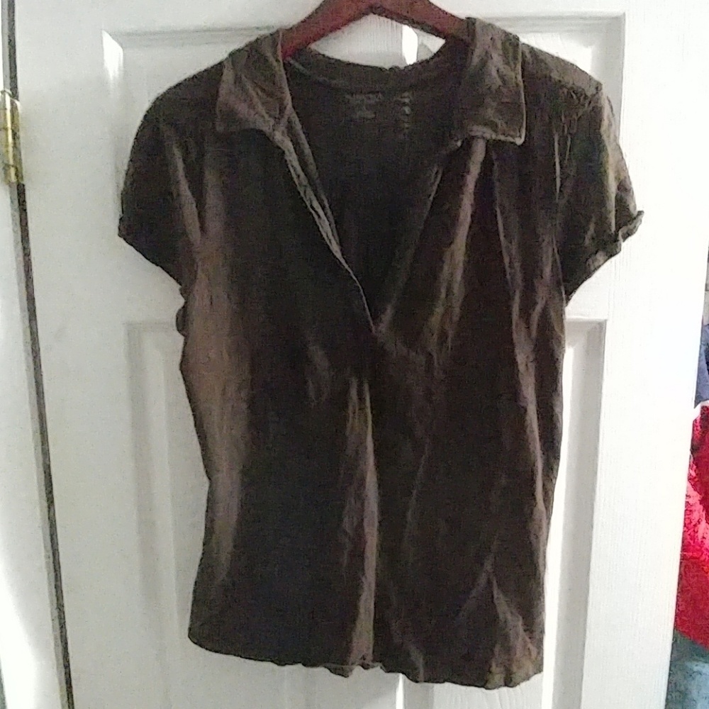 Button down v neck t shirt