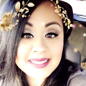 Meet your Posher, Julissa