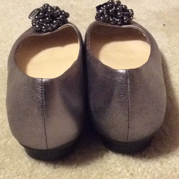 CUTE CALVIN KLEIN FLATS -  Pewter - Picture 2 of 4