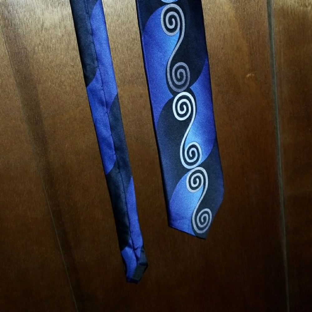 Tie
