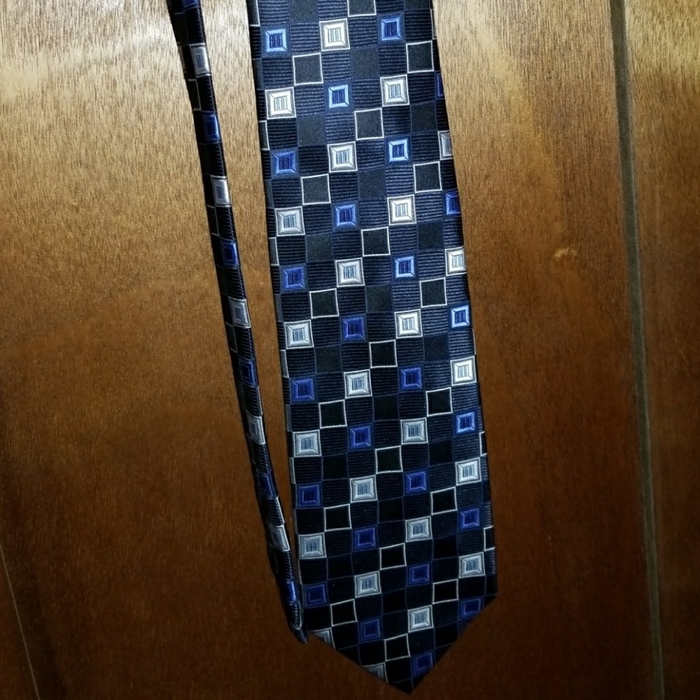 Tie