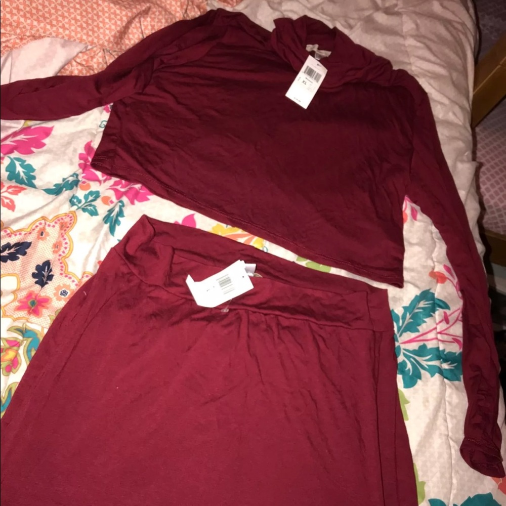 Top and bottom outfit