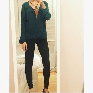 NWT 🔥 Sexy green blouse