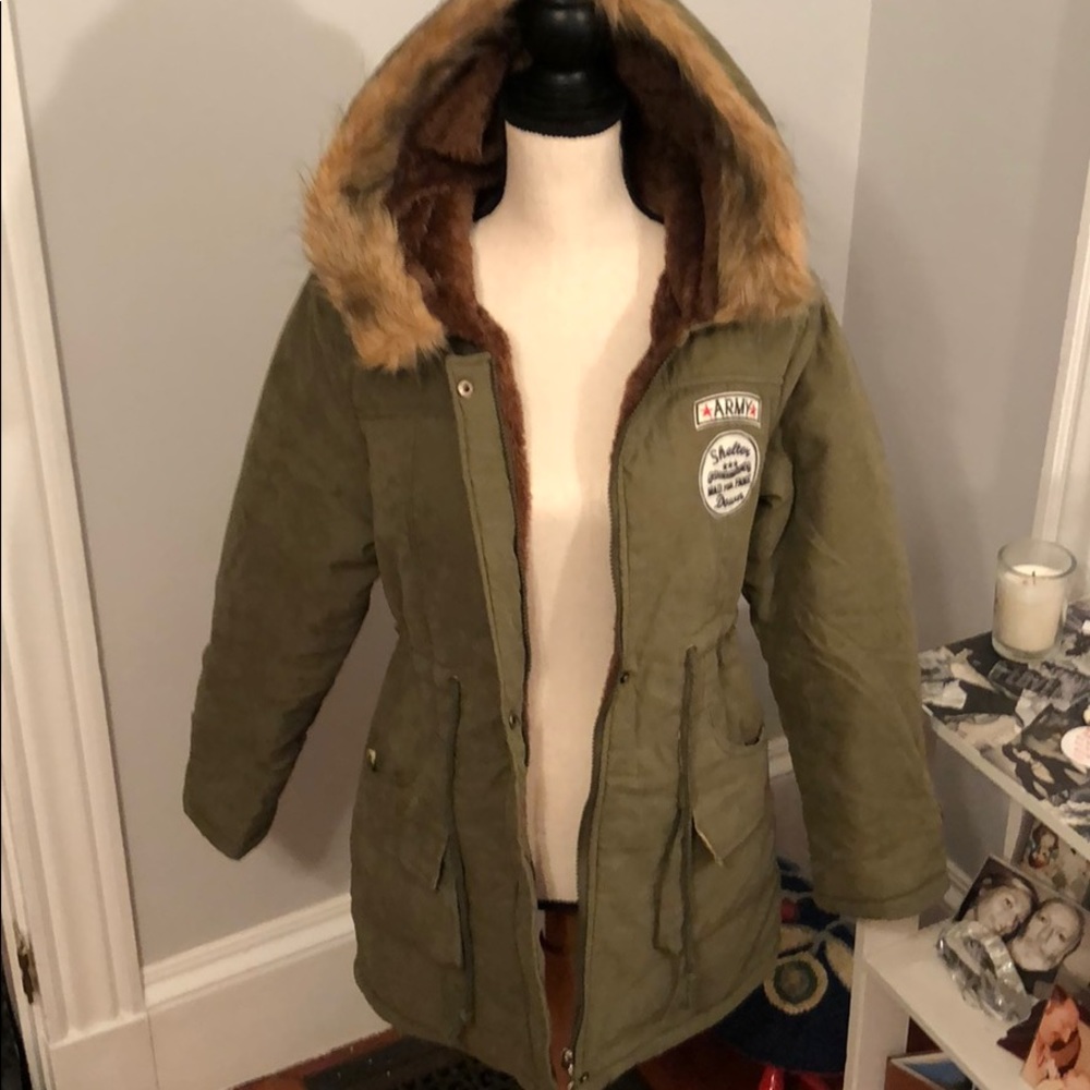 XSOLDX 🎉 BN Med Wt ArmyJacket Army Green & Black - Picture 5 of 8