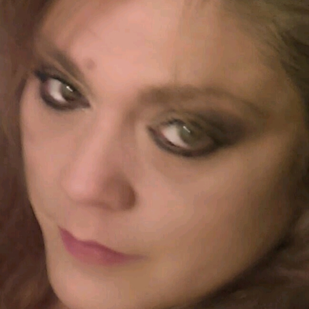 Meet your Posher, Stacy