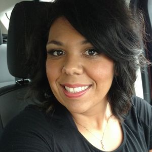 Meet your Posher, Desiree