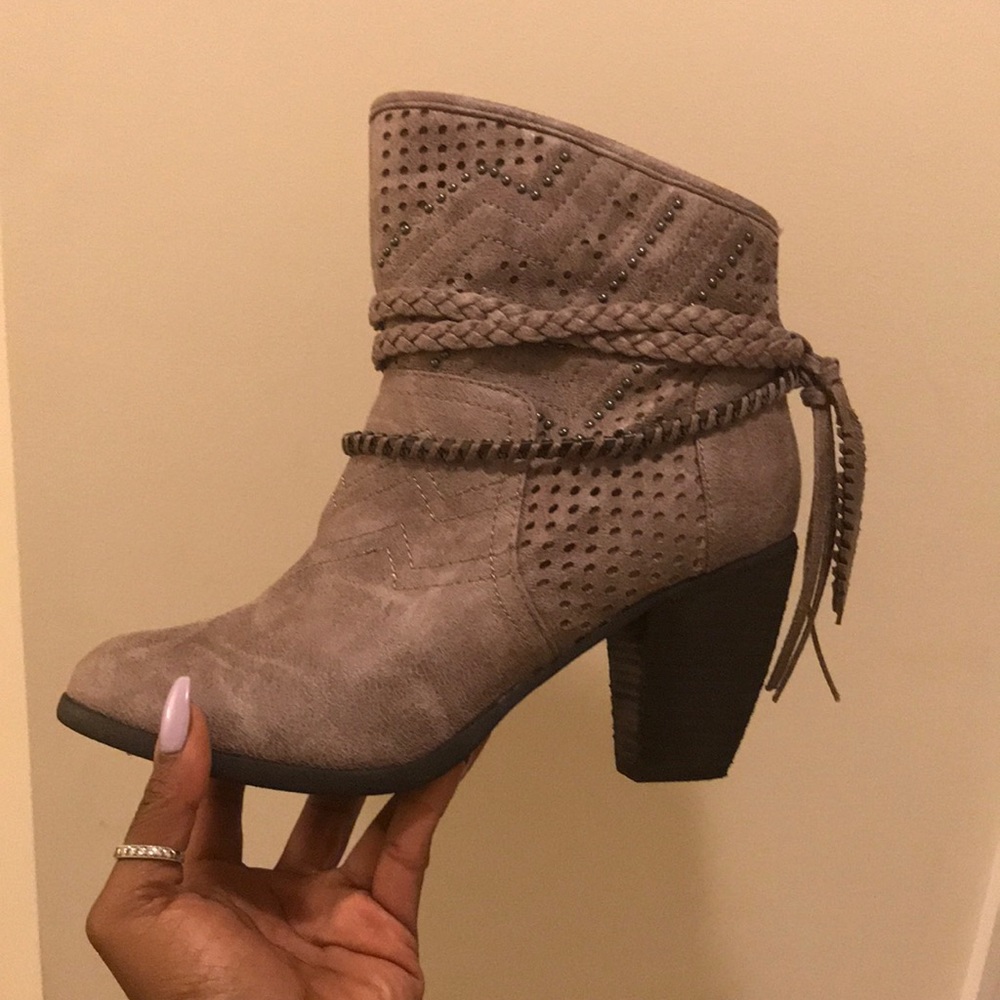 Women’s booties