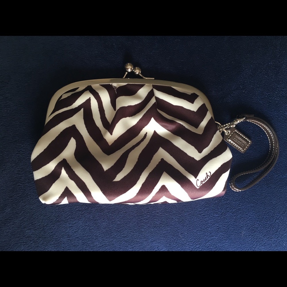 Coach Wristlet. Original box and packaging