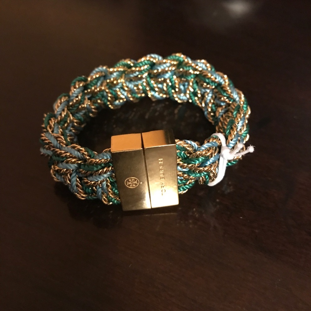 Tory burch gold plated bracelet very elegant