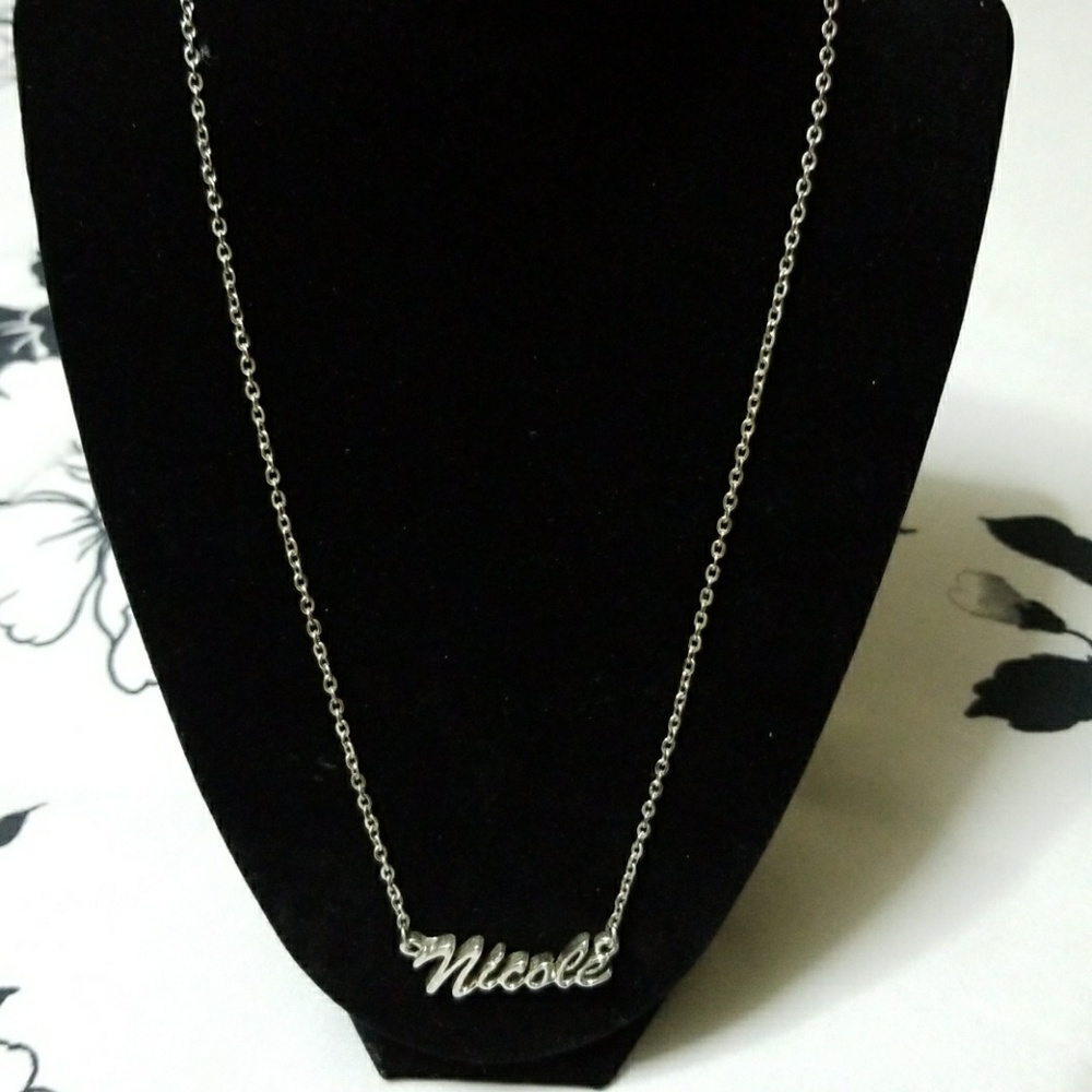 ⭐️Nicole necklace