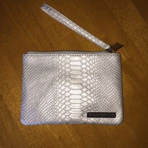Cosmetics bag