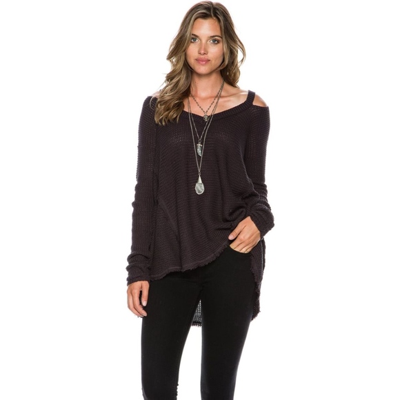 Free People Sweaters - FINAL! FP Moonshine V-Neck knit oversized Sweater