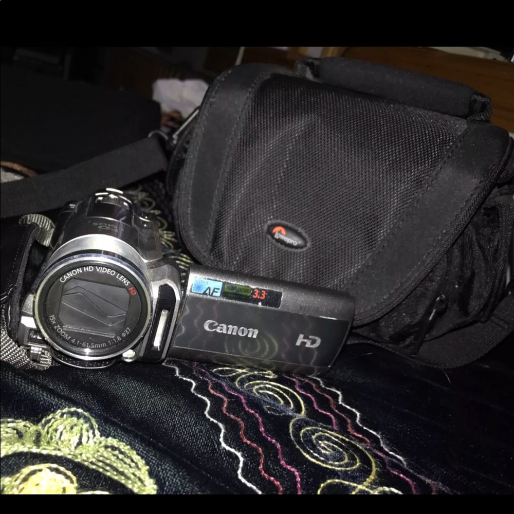 Canon HD VIXIA HF M300