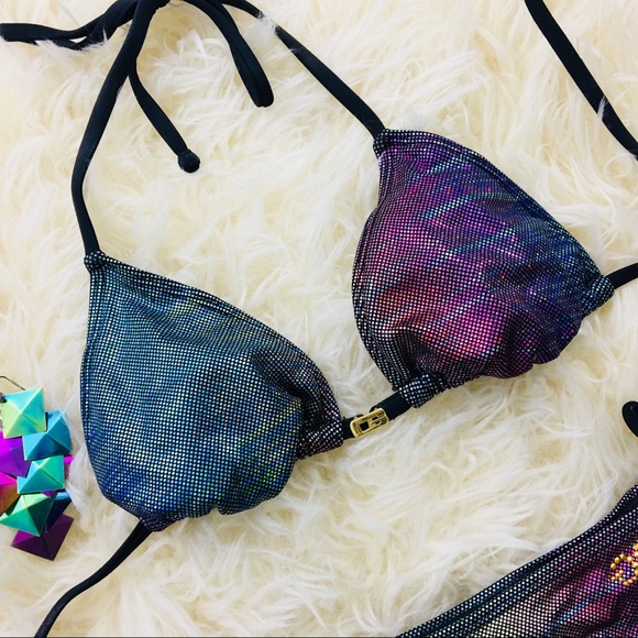 Guess ❦ Iridescent Multi-color Triangle Bikini Top - Picture 1 of 8