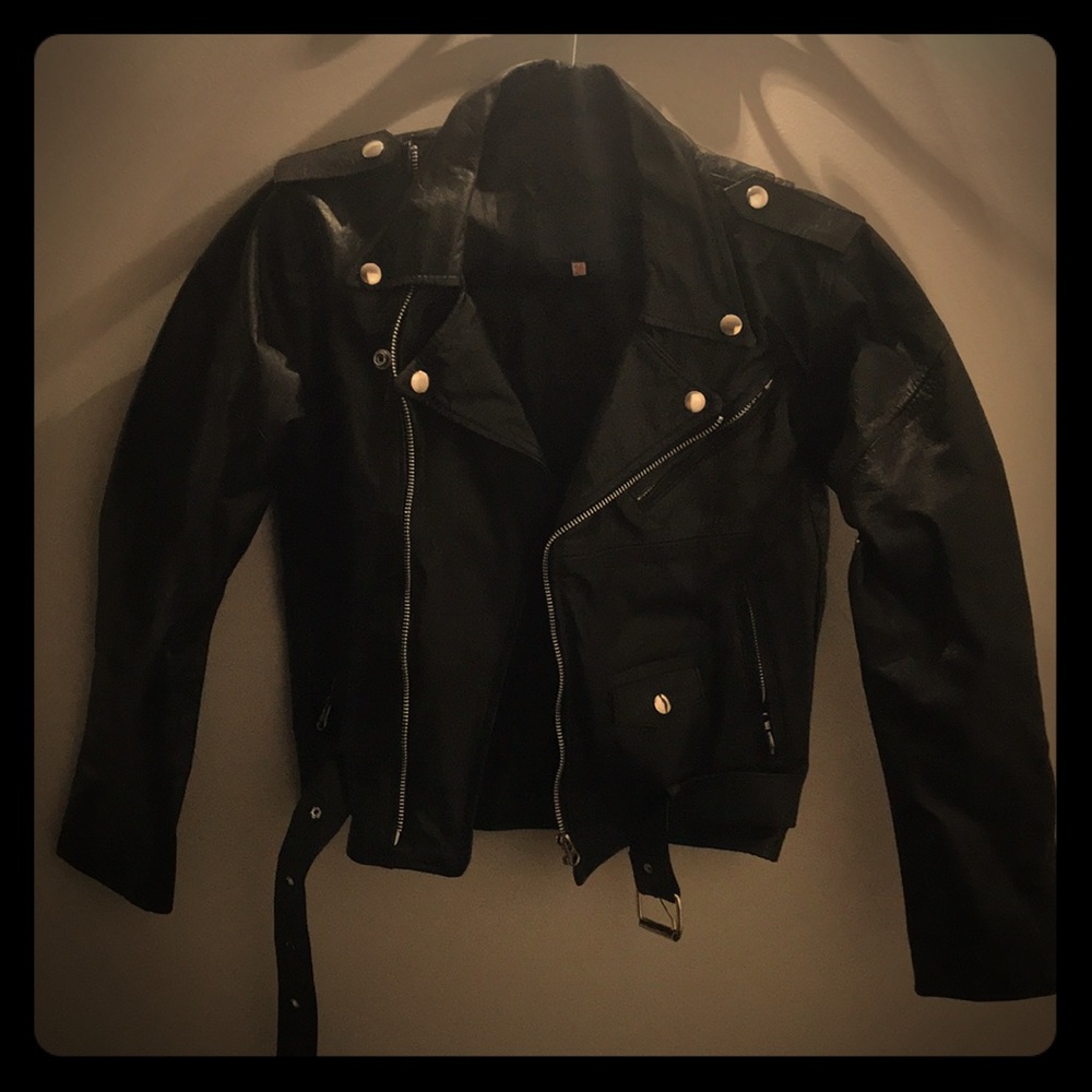 Vintage black leather jacket - size 36 (XS)